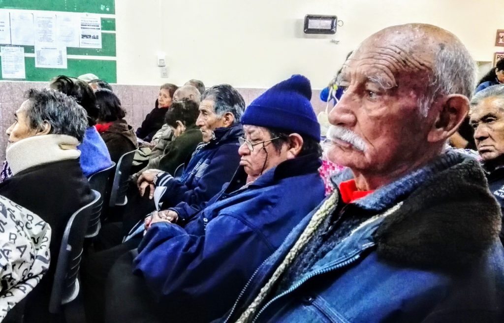 Personas mayores del Centro Virgen del Valle en la charla