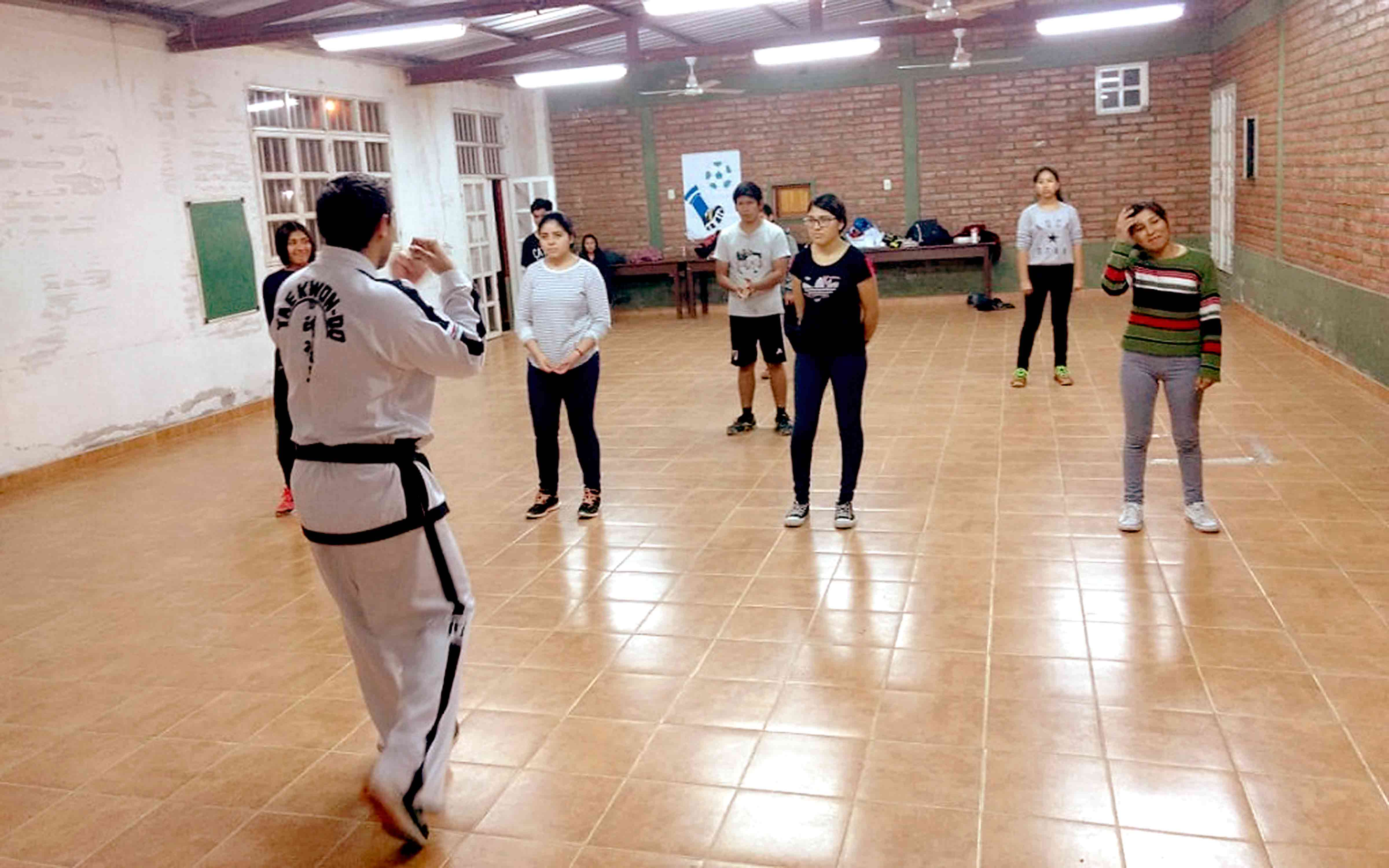 CLASES-TAEKWONDO-CEA-MONTERRICO